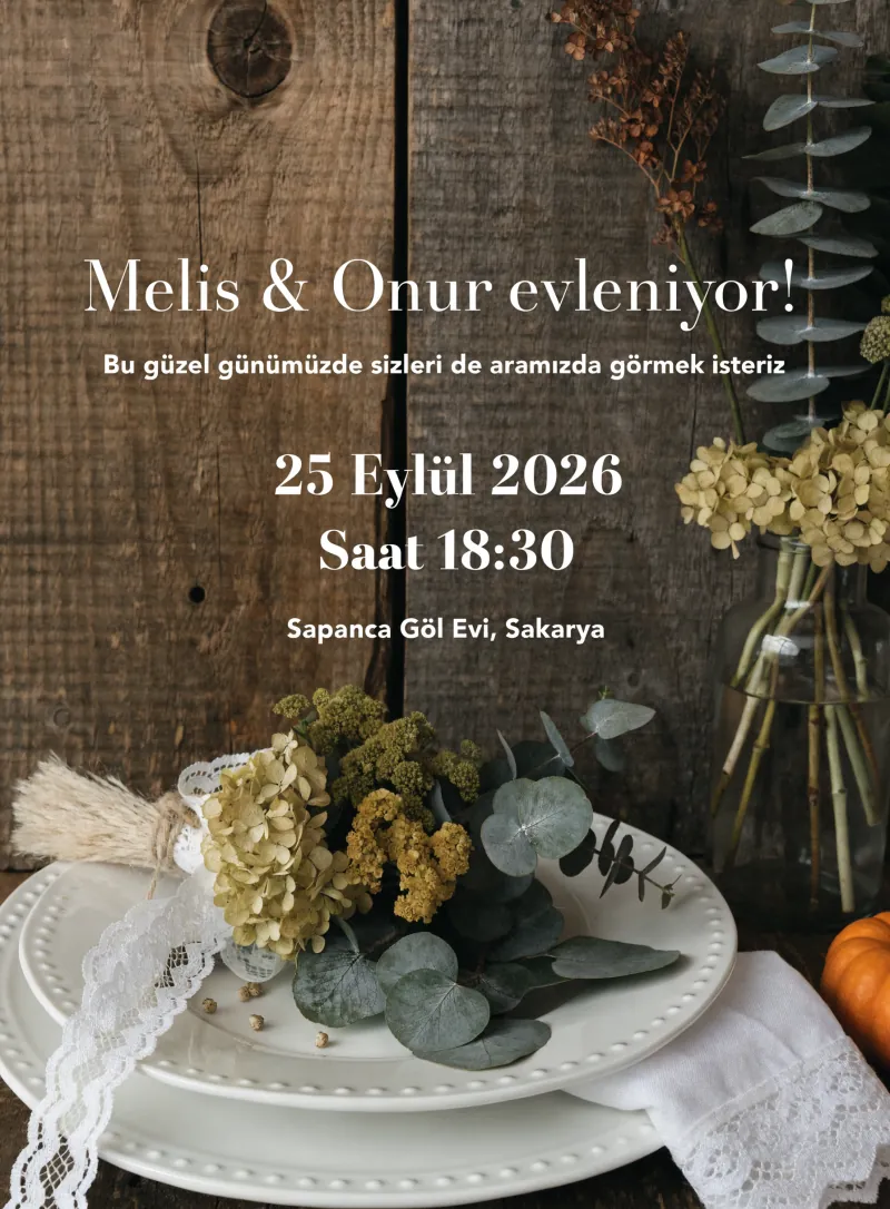 Ahşap arka planlı rustik kır düğün davetiyesi